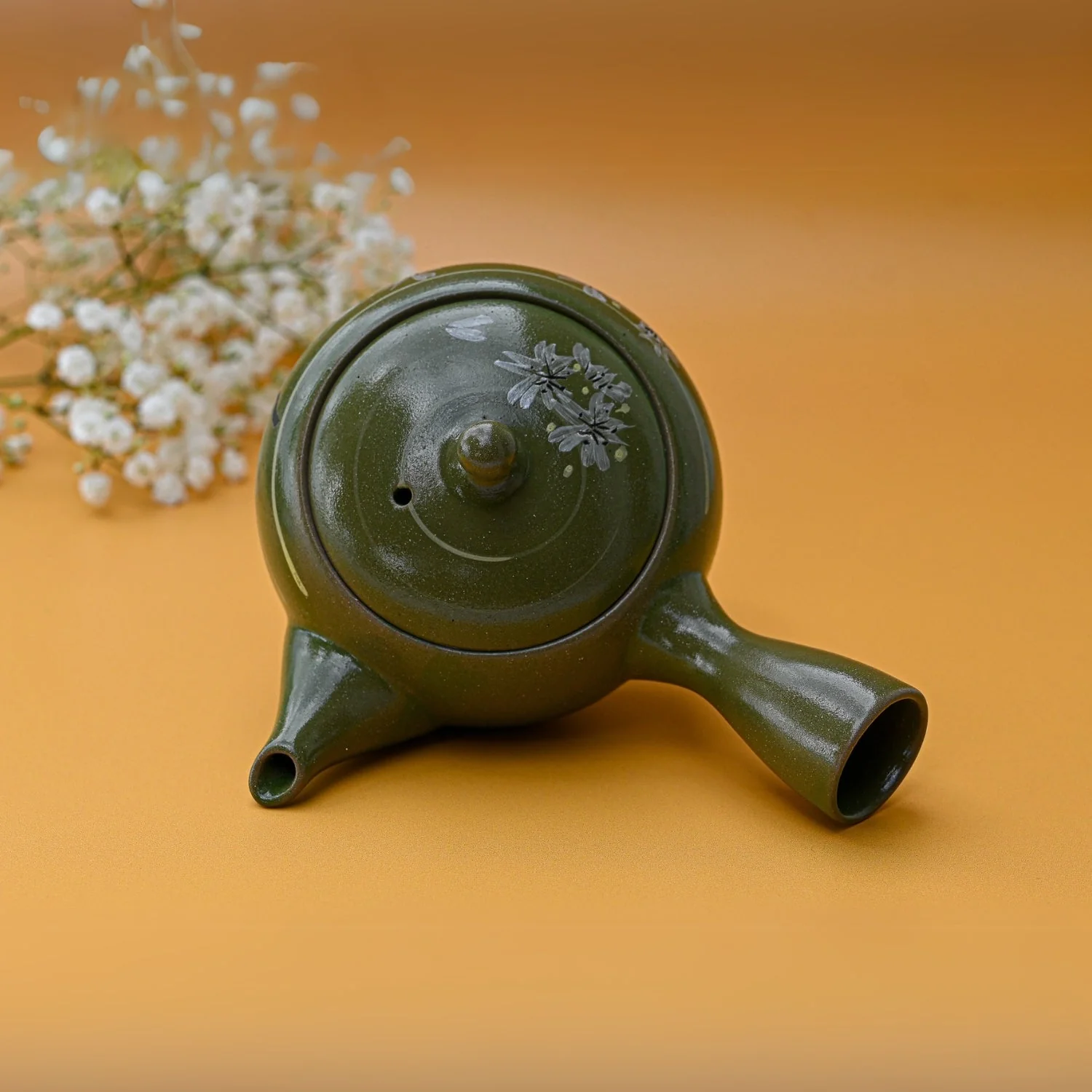 Aprika Life Green Kuysu with Flowers - Japanese Handmade Teapot with Premium Tea Strainer - 12 fl oz/360ml - Image 3