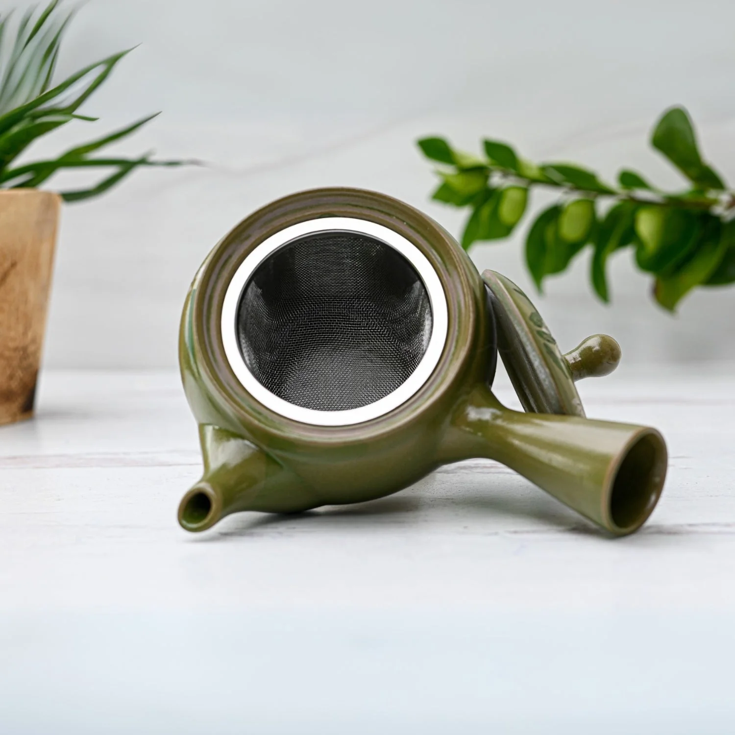 Aprika Life Green Kuysu with Flowers - Japanese Handmade Teapot with Premium Tea Strainer - 14 fl oz/420ml - Image 4
