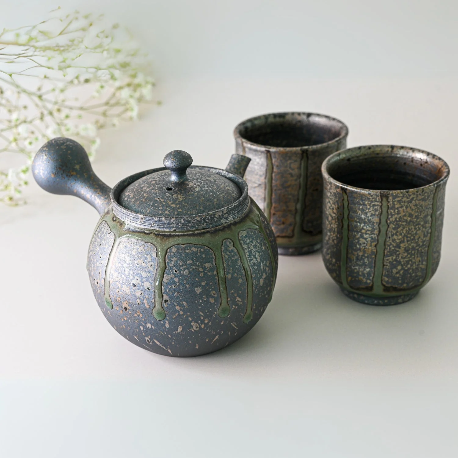 Aprika Life Japanese Kyusu Set - Teapot with Filters (230ml) and Two Cups - Image 4