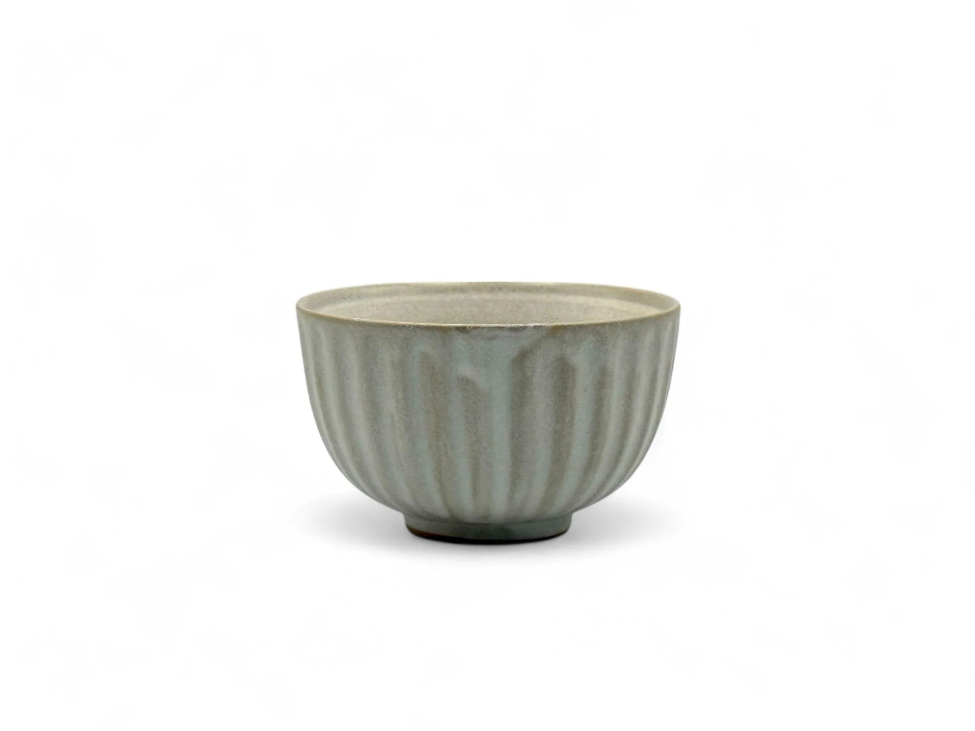 Inoue Tea Kiku Kohiki White Mino-yaki Yunomi - Japanese Sencha Teacup - Image 5