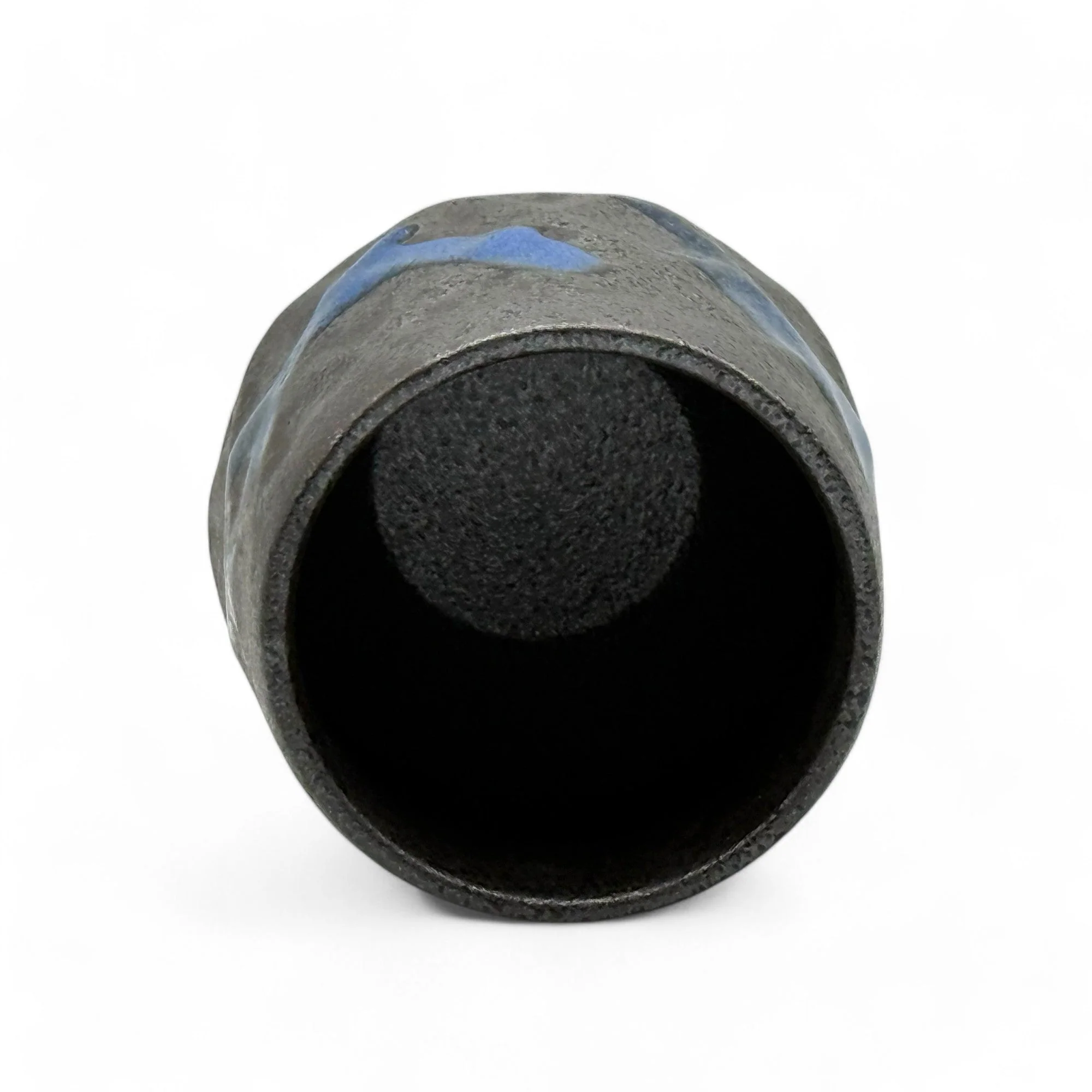 Inoue Tea Kurobuki Ryusui Gray Blue Mino-yaki Yunomi - Japanese Teacup - Image 3