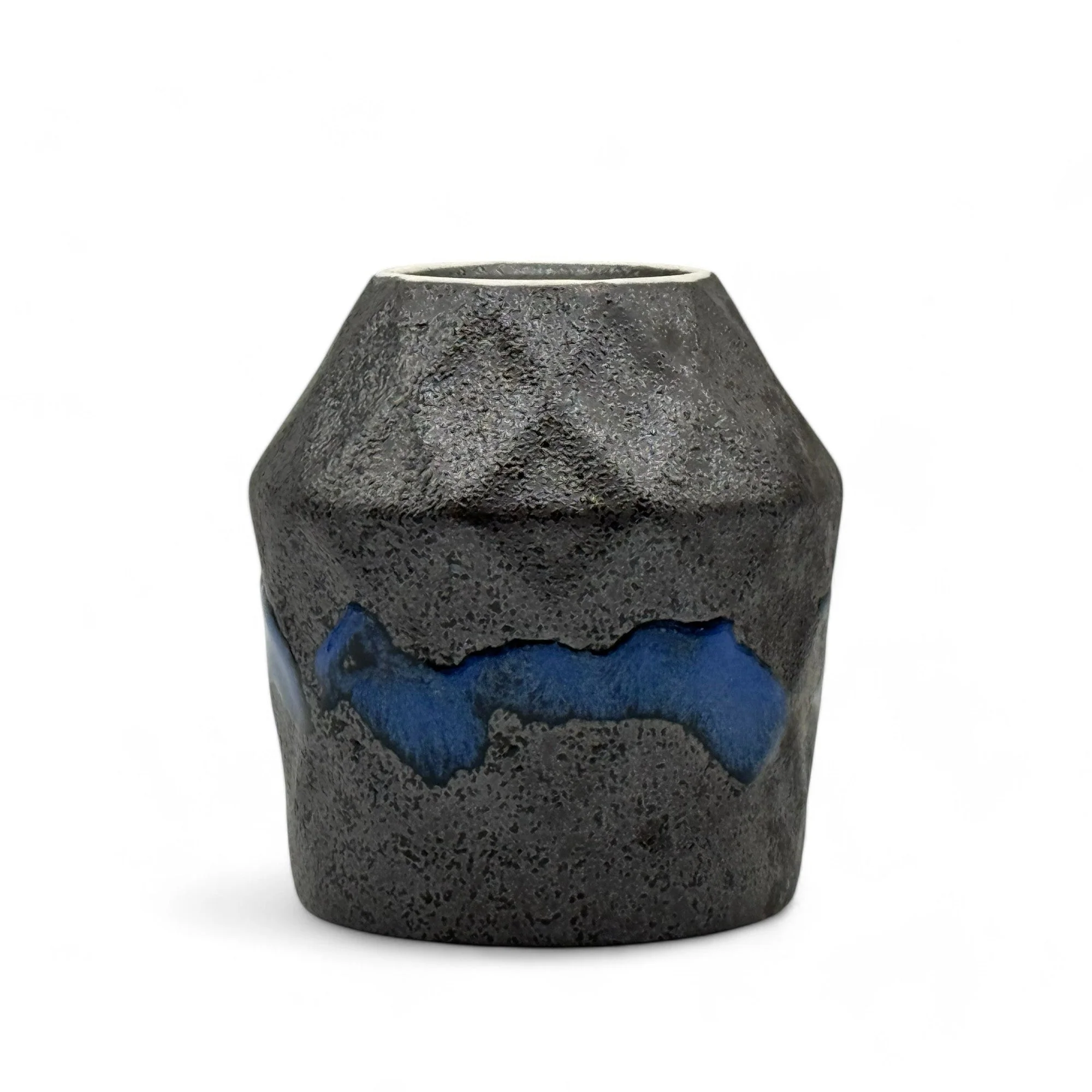 Inoue Tea Kurobuki Ryusui Gray Blue Mino-yaki Yunomi - Japanese Teacup - Image 5