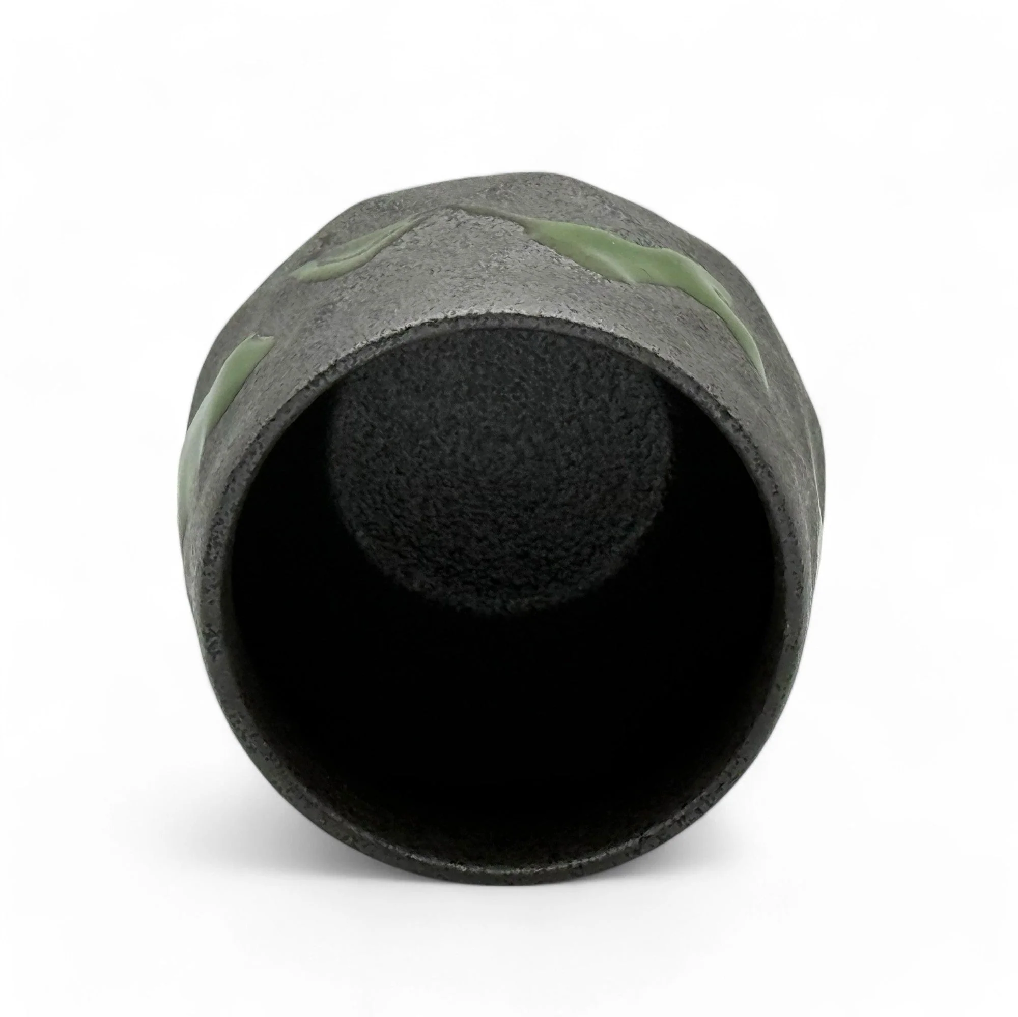 Inoue Tea Kurobuki Ryusui Grey Green Mino-yaki Yunomi - Japanese Teacup - Image 3